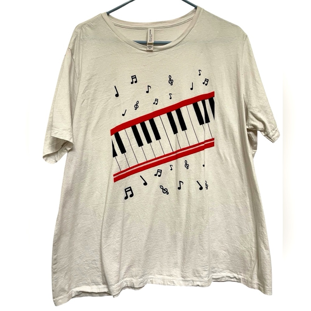 80s style keyboard 🎹 🎶 music notes t shirt from Michael Jackson ‘Beat It’ video